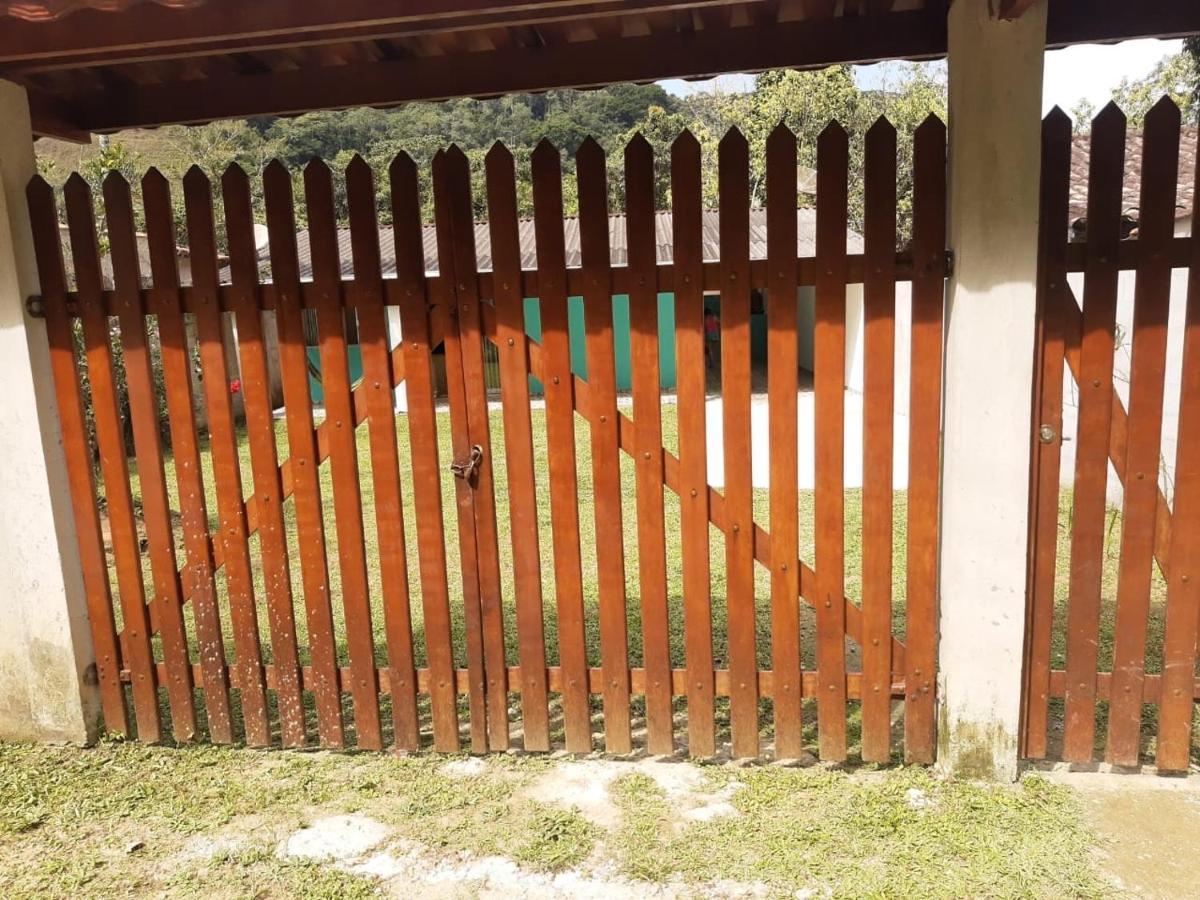 Вілла Casa Ampla E Confortavel A 10 Minutos Praia Ubatumirim Cambuca Убатуба Екстер'єр фото